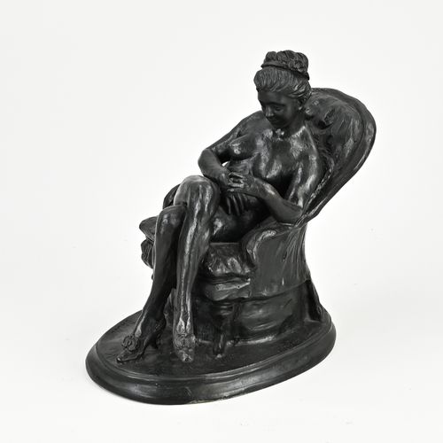 Null Figura in bronzo. Donna nuda su sedia. Firmata Dalou. XX secolo. Dimensioni&hellip;