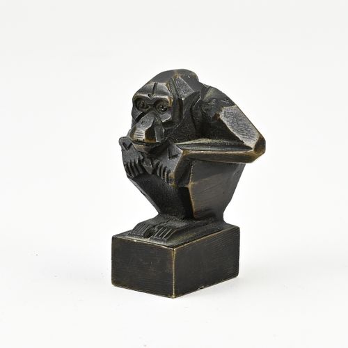 Null 古董装饰艺术铜猴（镇纸）。设计卡西米尔-布劳。1878 - 1934.尺寸：5厘米。状况良好。