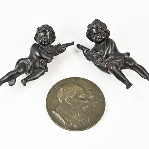 Null Dreiteilige Bronze. 20. Jahrhundert. Bestehend aus: Große Medaille Clemence&hellip;