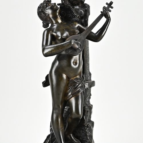 Null 法国古董铜像。带着琵琶和普提的裸体女人。作者：A. De Ranieri。阿里斯蒂德-德-拉涅利。1865 - 1929.尺寸。高51厘米。状况良好。