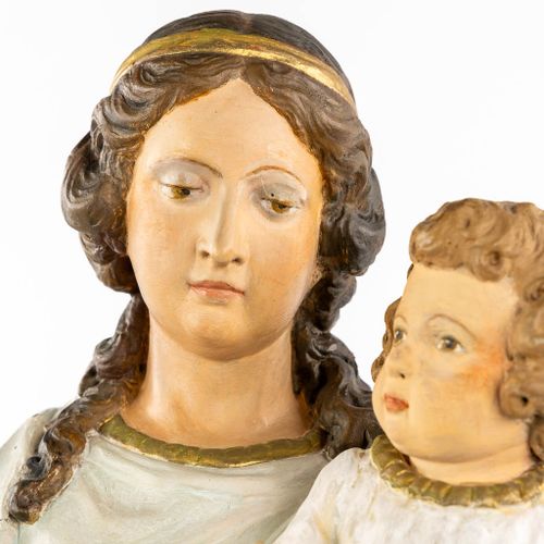 Null Vierge à l'enfant" en bois sculpté et patiné. XIXème siècle.




Dimensions&hellip;