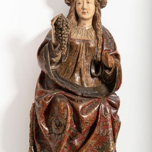 Picardy, France, year 1500, Madonna with Grapes Statue of painted and gilded woo&hellip;