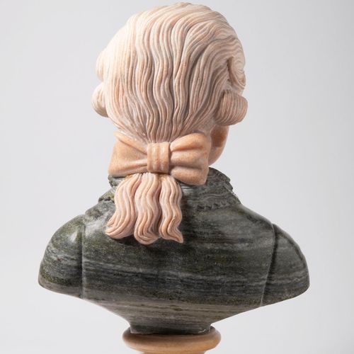 A marble bust of the young Mozart, year 1950 Busto de mármol del joven Mozart um&hellip;