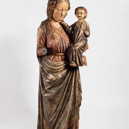 A large statue of the Madonna and Child, 20. Century 大型圣母子雕像，20.世纪

木质，涂色，高度：155&hellip;