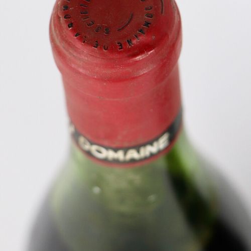 Null ECHEZEAUX. 

Domaine de la Romanée Conti.

Millésime: 1958. 

Deux bouteill&hellip;