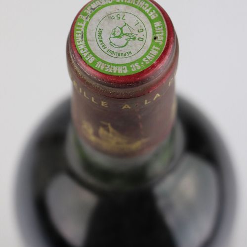 Null CHATEAU BEYCHEVELLE.

Millésime : 1983.

1 bouteille, e.F.S.