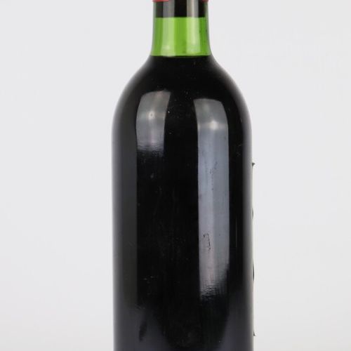 Null CHATEAU BRANE CANTENAC.

Millésime : 1983.

1 bouteille, b.G.