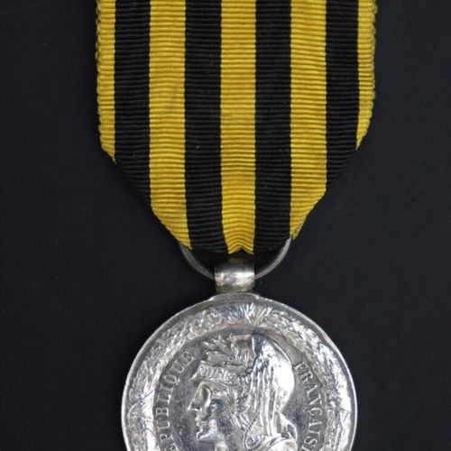 Null Médaille de l'expédition du Dahomey en 1892.

Module en argent de 30 mm

Ru&hellip;