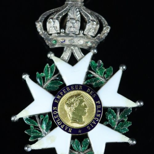 Null Ordre de la Légion d'honneur, Chevalier, Napoléon III.

Etoile en argent de&hellip;