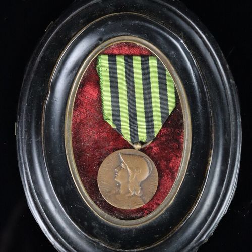 Null Médaille « Aux Défenseurs de la patrie », 1870 1871.

Module de 30 mm en br&hellip;