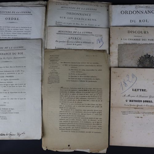 Null Ensemble de vingt documents de 1814-1825 dont :

- ordonnance du Roi pour l&hellip;