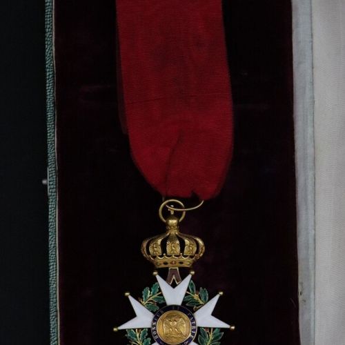 Null Commandeur de l'ordre impérial de la Légion d'honneur.

Croix en or (Poinço&hellip;