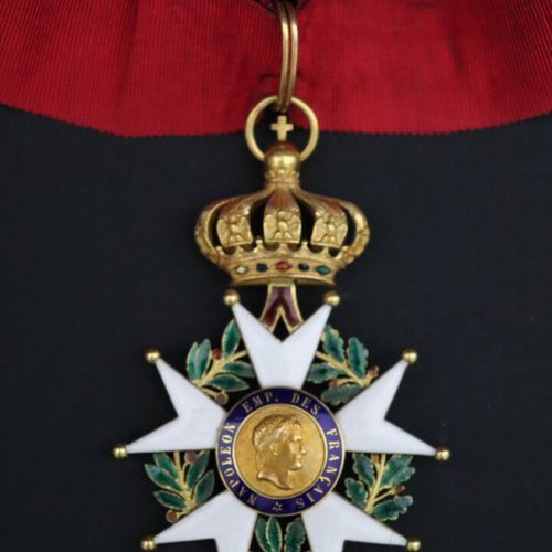 Null Commandeur de l'ordre impérial de la Légion d'honneur.

Croix en or (Poinço&hellip;