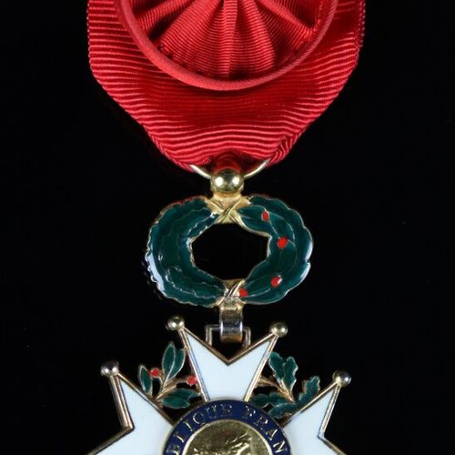 Null Ordre de la Légion d'honneur V République, Officier.

Croix de 40 mm, en br&hellip;