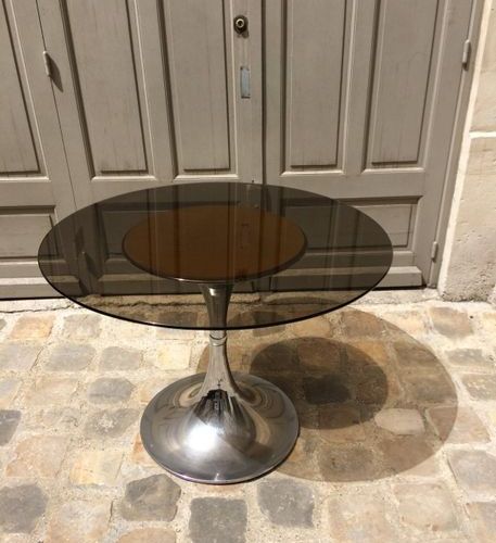 Null Table à piètement tulipe en métal chromé, plateau rond en verre fumé H : 77&hellip;