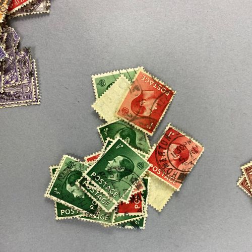 Grande Bretagne, 
Lot de timbre anciens et semi moderne.