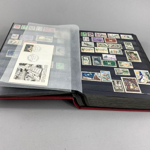Album de timbres, 
Semi moderne et moderne 
France, commémoratifs etc...