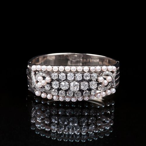 Juwelier Schilling Stuttgart. A Highcarat Bangle Bracelt with Old Cut Diamonds a&hellip;