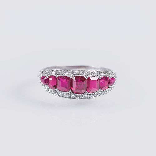 An Art Nouveau Ruby Diamond Ring. Early 20th cent. Platinum. In millegriffes set&hellip;