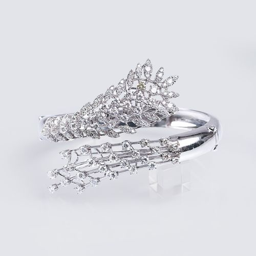 An extraordinary Diamond Bangle Bracelet. Or blanc 18 ct., marqué, marque de fab&hellip;