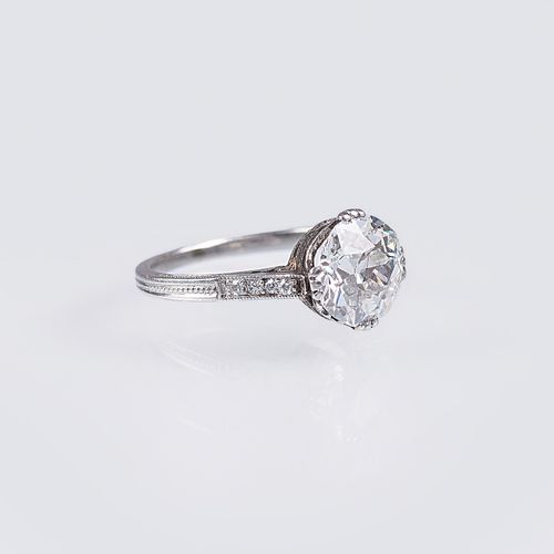 An Art Nouveau Solitaire Diamond Ring. Vers 1900. Platine. La taille ancienne de&hellip;