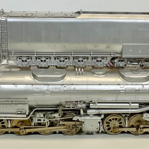 [蒸汽机车] KTM O比例 联合太平洋大男孩4 8 8 4蒸汽机车和招标。 ，有一个轨道。没有原包装盒。未经测试。 ，有一个轨道。没有原包装盒。未测试。