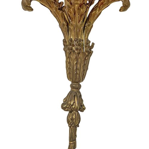 Paire de trois lampes en applique en bronze doré h 100 cm, l 32 cm Avec nœud d'a&hellip;