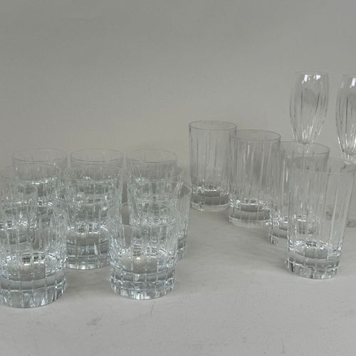 Null CHRISTOFLE.
Modèle IRIANA.
Série de :
- onze verres à whisky (H. 8,5 cm - 4&hellip;
