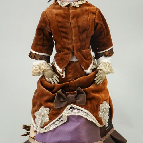 A good bisque head fashion doll, French circa 1870, A good bisque head fashion d&hellip;