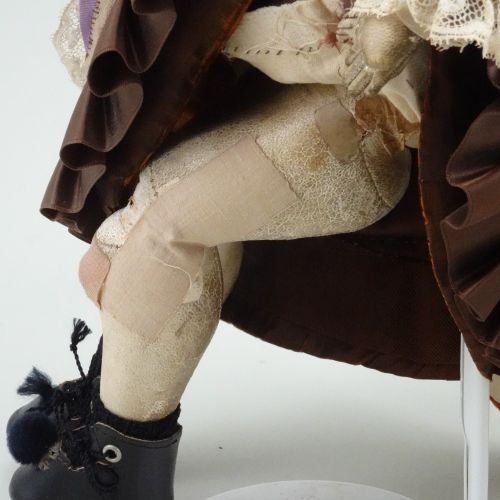 A good bisque head fashion doll, French circa 1870, A good bisque head fashion d&hellip;