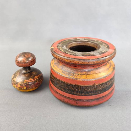 3 jars, Africa, polychrome decorated in earth tones, consisting of a bowl, 3 jar&hellip;