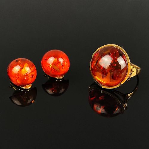 Amber jewellery set, 3 pieces, consisting of a ring, 585/14K yellow gold, r Jueg&hellip;
