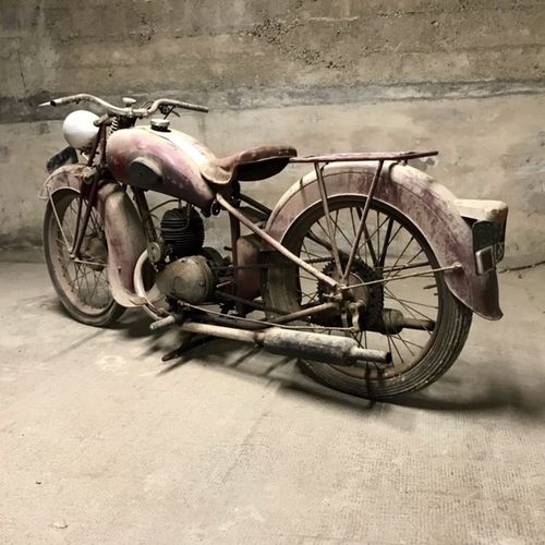 Null 
Moto RAVAT & WONDER 125cc de 1950
Première mise en circulation : 04/07/195&hellip;