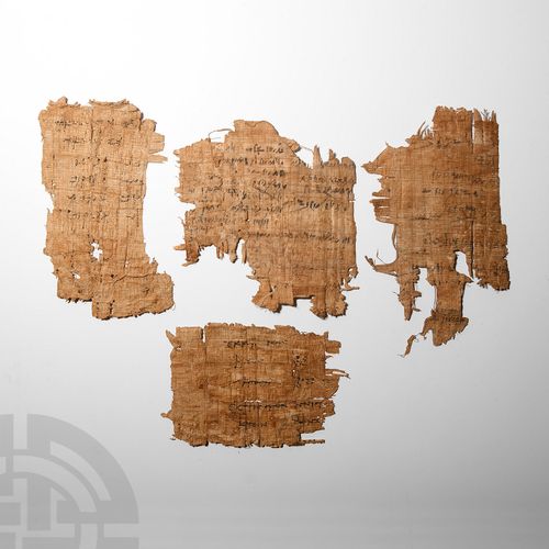 Null 埃及纸莎草纸页部分收藏。托勒密至罗马时期，公元前4世纪至公元4世纪，由四块纸莎草纸碎片组成的混合组，每块纸莎草纸的一面或两面都有草书的德莫特文的墨迹残&hellip;