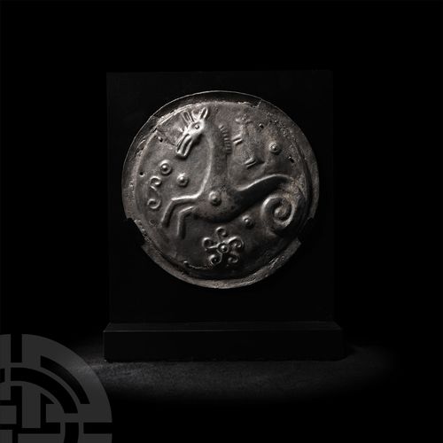 Null 
Grande plaque d'hippocampe en argent de Géto-Thrace, 3e-1er siècle avant J&hellip;