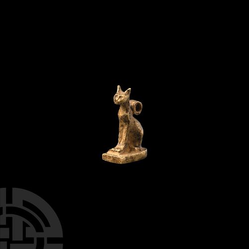 Null Amulette égyptienne en or en forme de chat, troisième période intermédiaire&hellip;