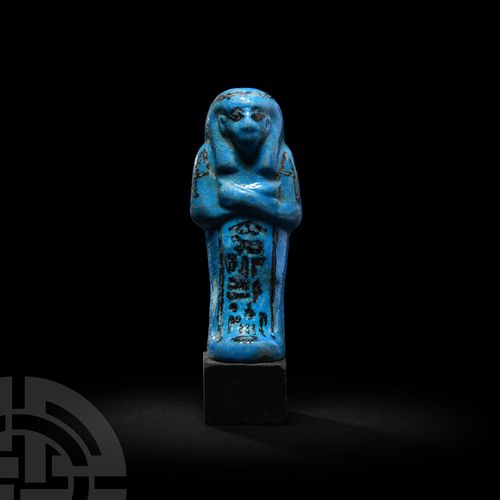 Null 埃及蓝釉象形文字沙巴蒂，第三中间时期，第21-22王朝，公元前1081-725年。这一时期典型的深蓝釉辉石沙巴蒂，有黑漆细节，正面有一列象形文字，表示&hellip;