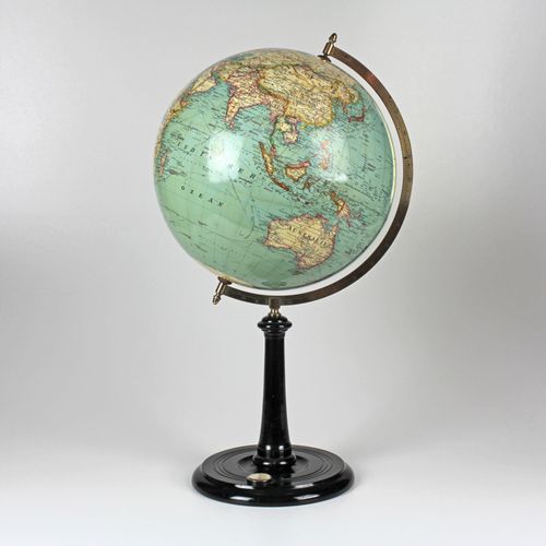 Null Globe terrestre de Wagner & Debes. Leipzig, vers 1918, marqué "Erd-Globus, &hellip;