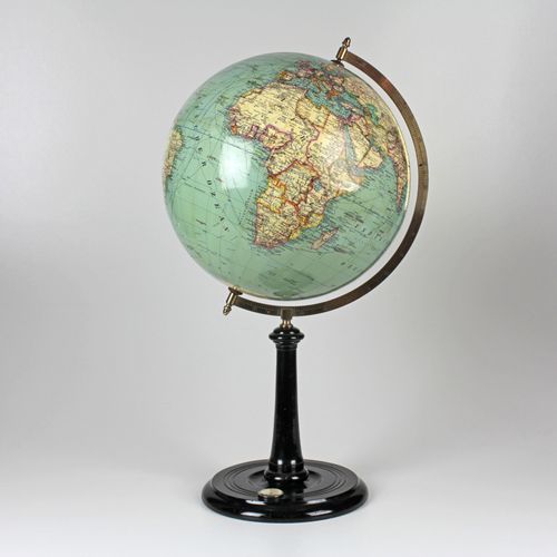 Null Globe terrestre de Wagner & Debes. Leipzig, vers 1918, marqué "Erd-Globus, &hellip;