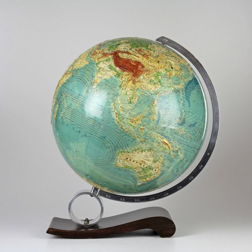 Null Globe en relief des éditions Flemming. Hambourg/Berlin, vers 1955, désigné &hellip;