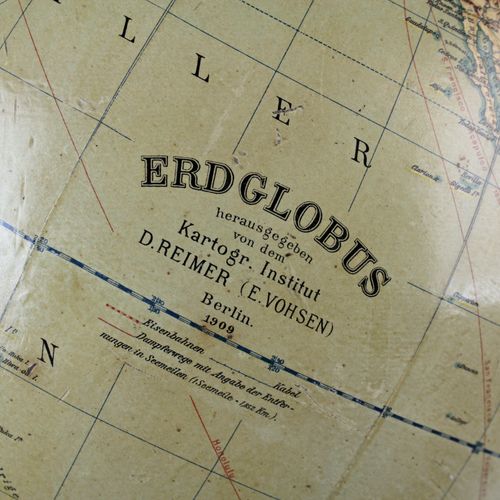 Null Globe terrestre de Dietrich Reimer. Berlin, 1909, marqué "Erdglobus herausg&hellip;