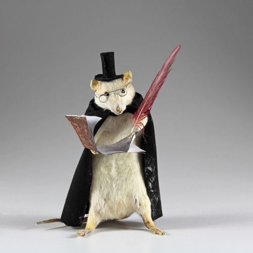 Null Objet humoristique de taxidermie Rat en magicien. 20e siècle, préparation d&hellip;
