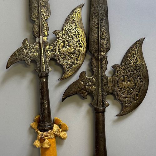 TWO HALBERDS IN EARLY 17TH CENTURY STYLE, 20TH CENTURY TWO HALBERDS IN EARLY 17T&hellip;