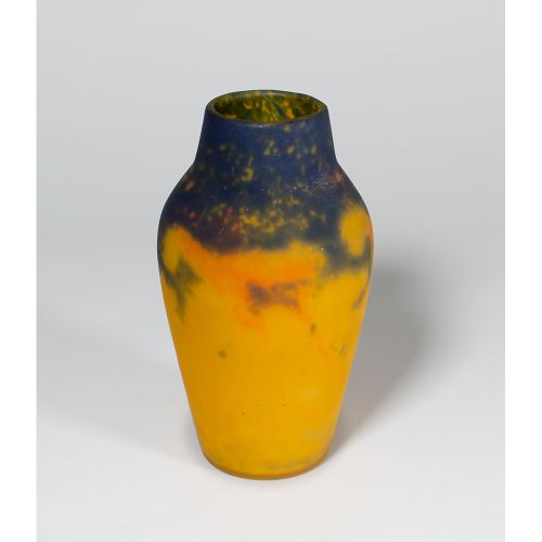 MULLER FRERES LUNEVILLE Muller Frères Lunéville



Polychrome glass vase with sa&hellip;