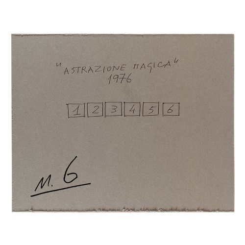 Michele Zaza | 1948 Michele Zaza | 1948



魔法抽象，1976年

照片贴在纸板上，每张24x30厘米。

第一张照片&hellip;