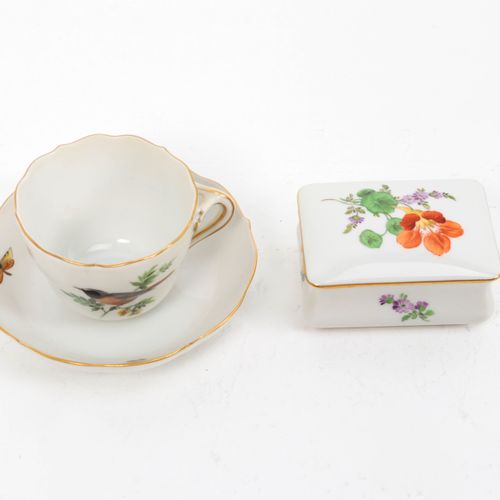 Null Meissen - porcelain cup and saucer and lidded box,