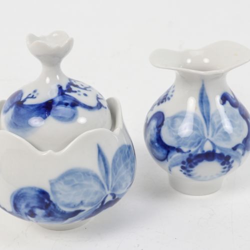 Null Meissen - Orchidea blu, sei tazze da caffè e piattini e un set di crema - X&hellip;