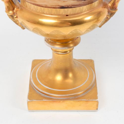 Null Paar napoleonische Medici-Vasen im Sevres-Stil - 19. Jahrhundert, 35 cm.