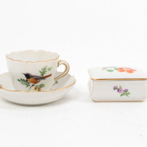 Null Meissen - porcelain cup and saucer and lidded box,