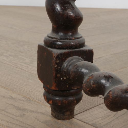 Null Tavolo in legno di frutta - 2a metà del XIX secolo, 78,5x104x71 cm.